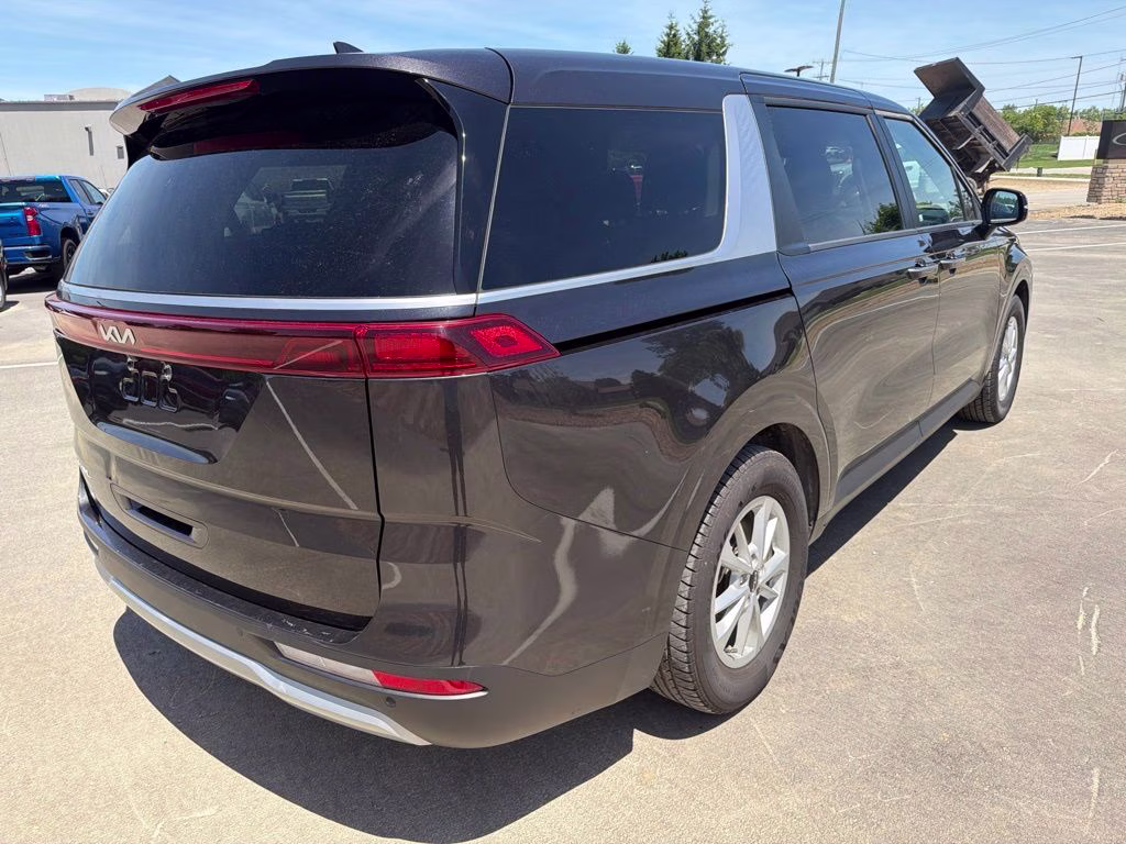 2024 Panthera Metal Kia Carnival LX FWD Van