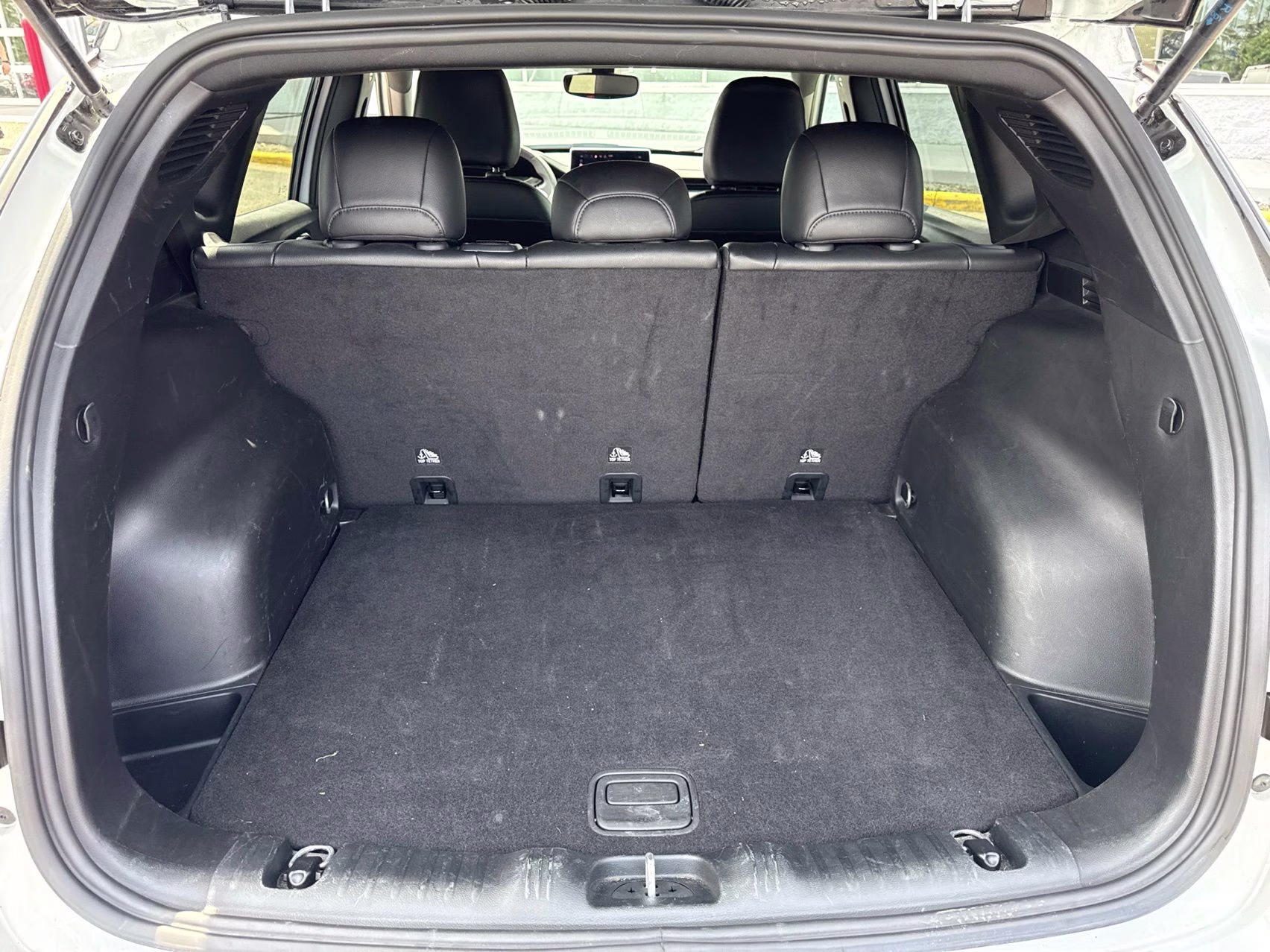 2025 Bright White Clearcoat Jeep Compass Trailhawk 4X4 SUV