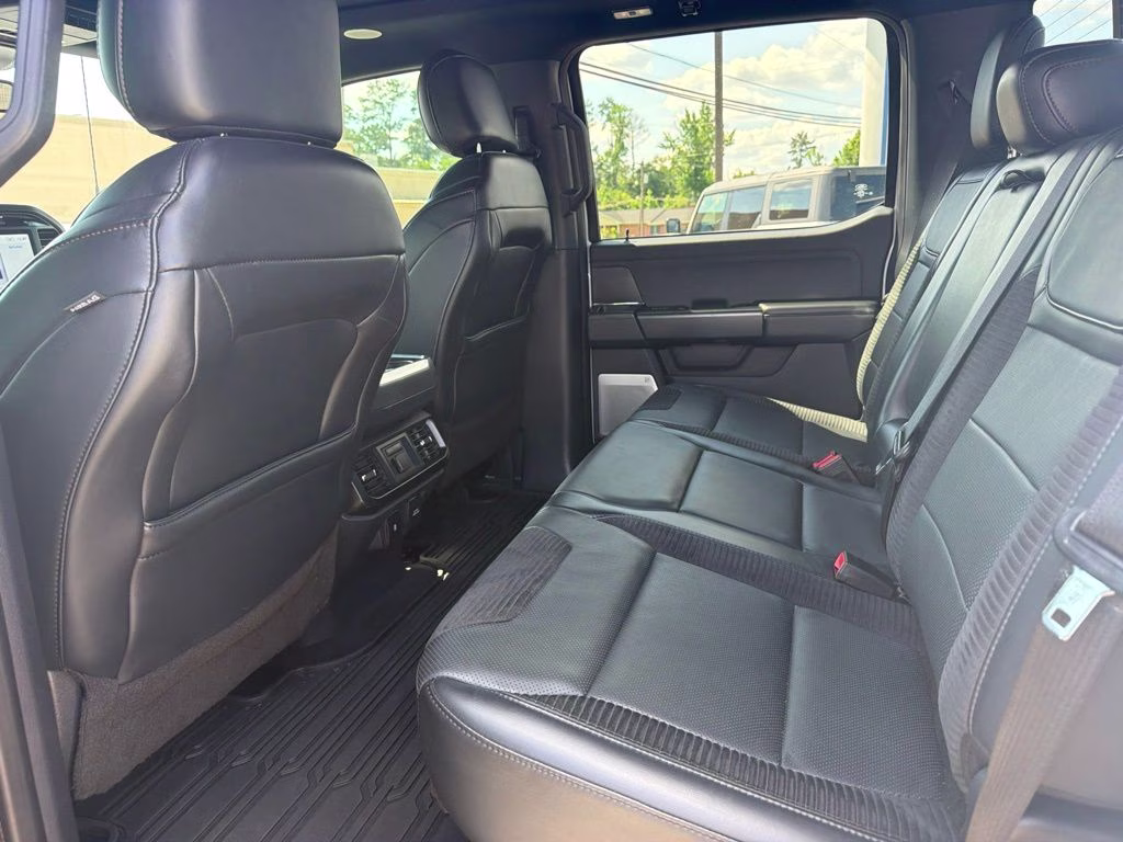 2023 Oxford White Ford F-150 Raptor 4X4 Truck