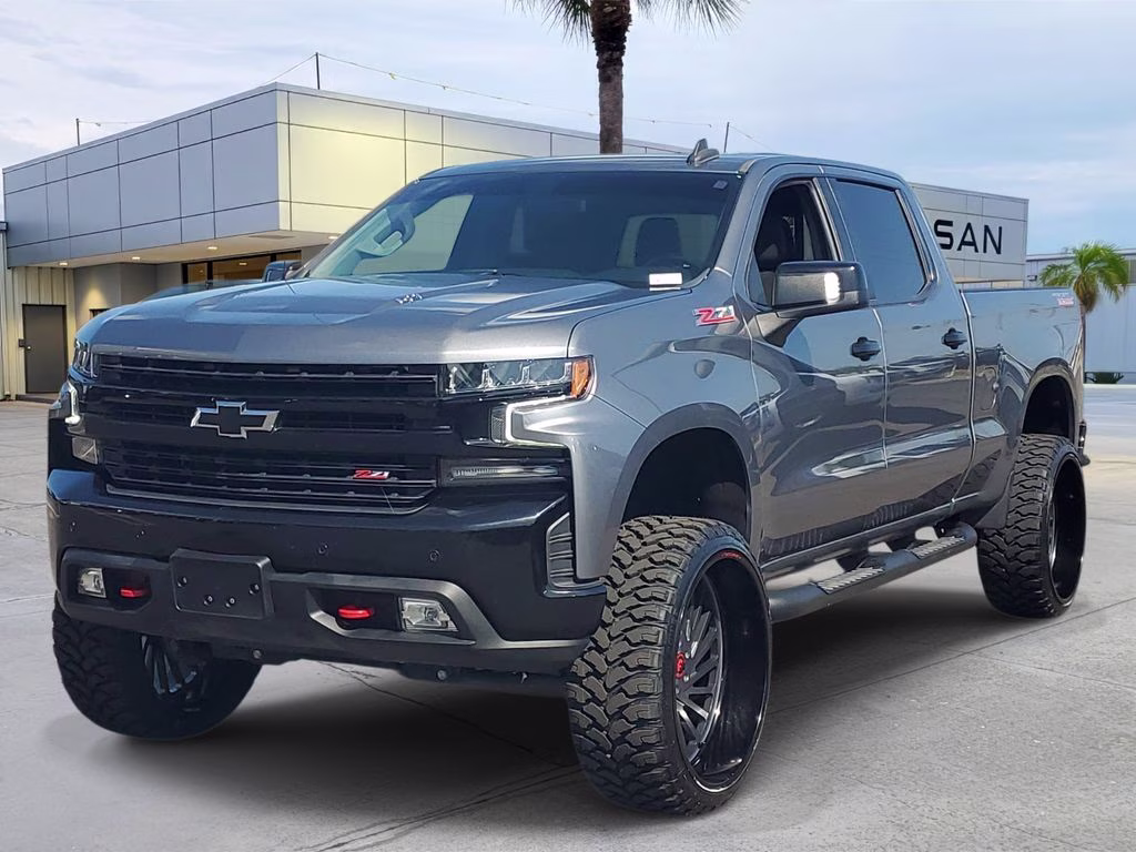 2021 Gray Chevrolet Silverado 1500 LT Trail Boss 4X4 Truck