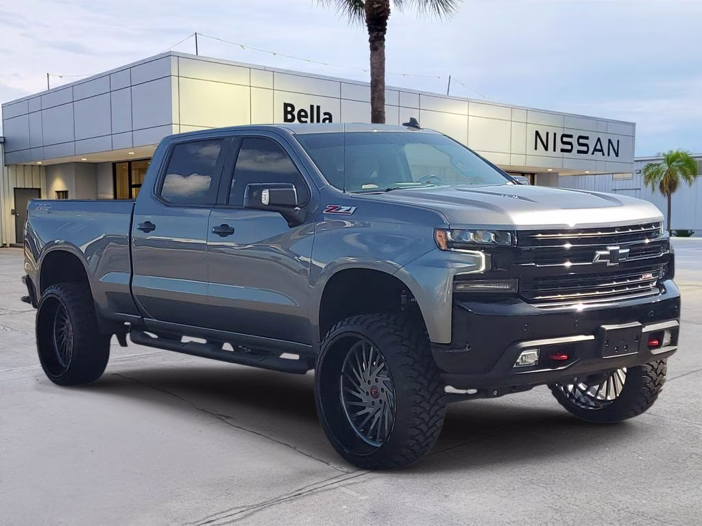 2021 Gray Chevrolet Silverado 1500 LT Trail Boss 4X4 Truck