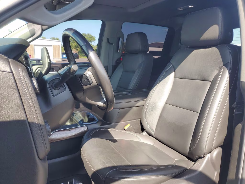 2021 Gray Chevrolet Silverado 1500 LT Trail Boss 4X4 Truck