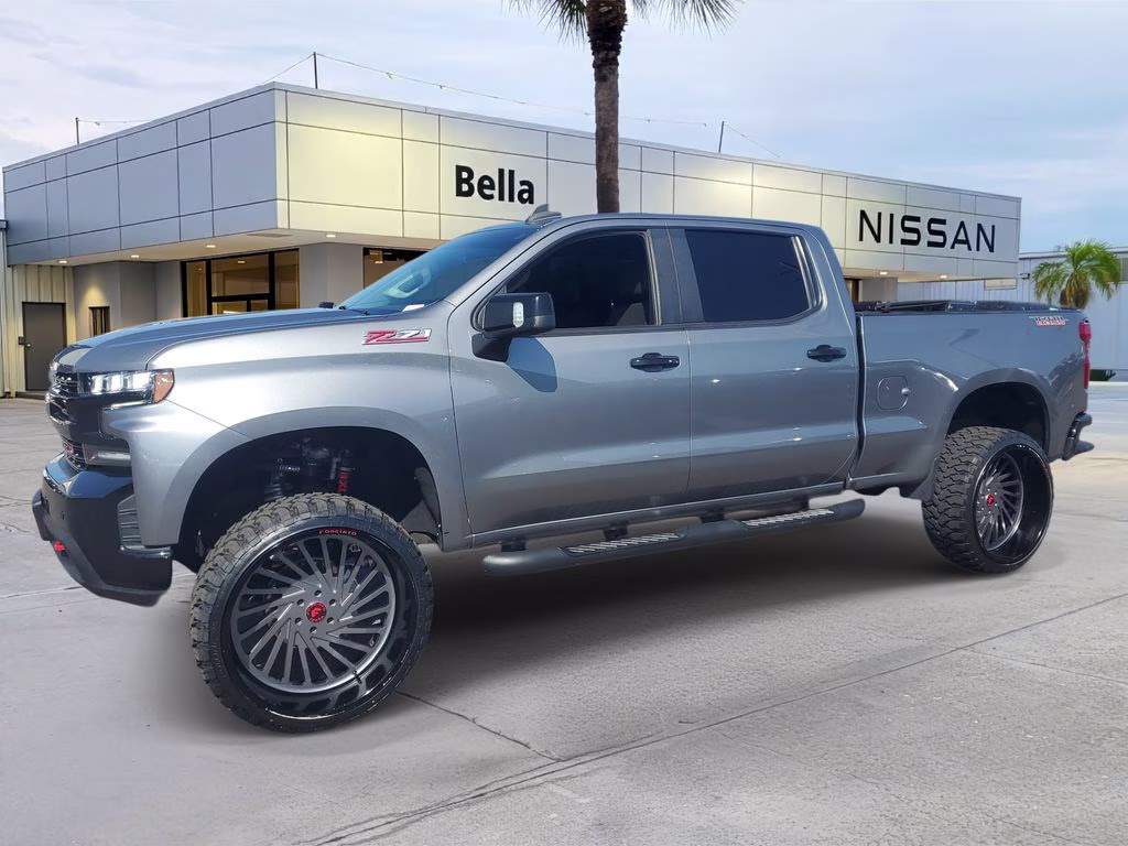 2021 Gray Chevrolet Silverado 1500 LT Trail Boss 4X4 Truck