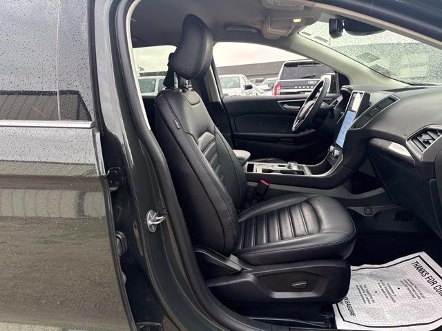 2024 Green Metallic Ford Edge SEL AWD SUV