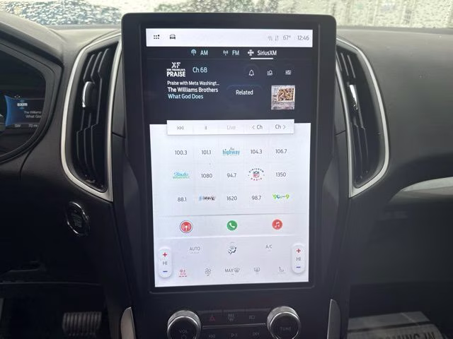 2024 Green Metallic Ford Edge SEL AWD SUV