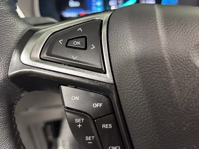 2024 Green Metallic Ford Edge SEL AWD SUV