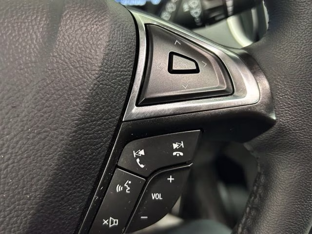 2024 Green Metallic Ford Edge SEL AWD SUV