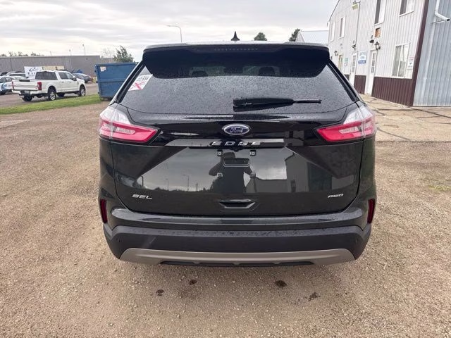 2024 Green Metallic Ford Edge SEL AWD SUV