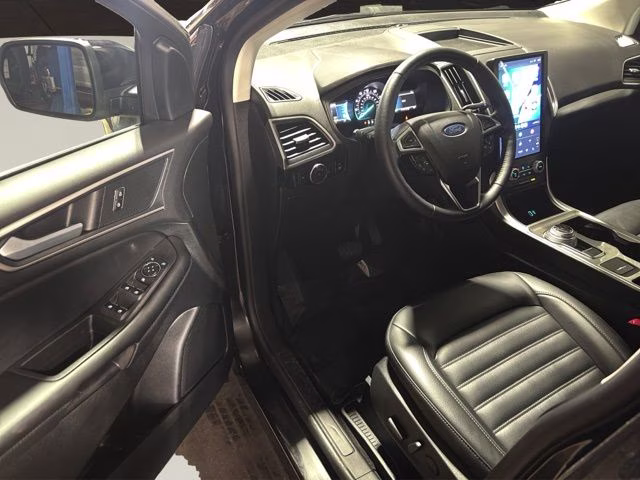 2024 Black Metallic Ford Edge SEL AWD SUV