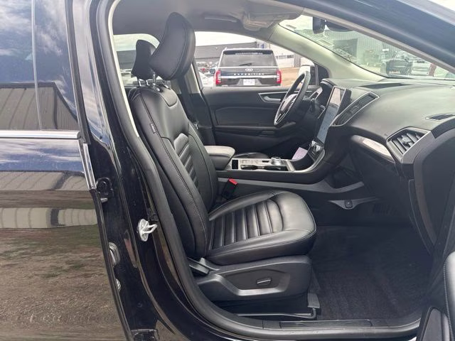 2024 Black Metallic Ford Edge SEL AWD SUV