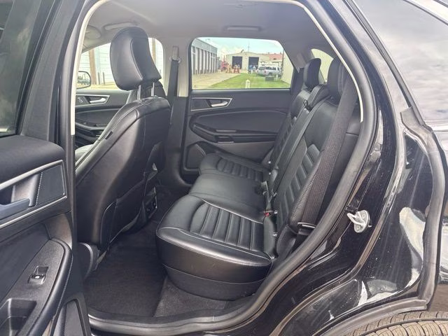 2024 Black Metallic Ford Edge SEL AWD SUV