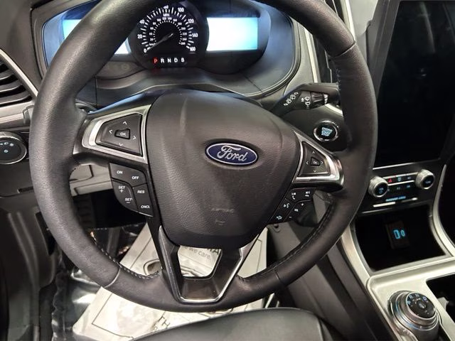 2024 Green Metallic Ford Edge SEL AWD SUV