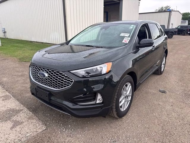 2024 Green Metallic Ford Edge SEL AWD SUV