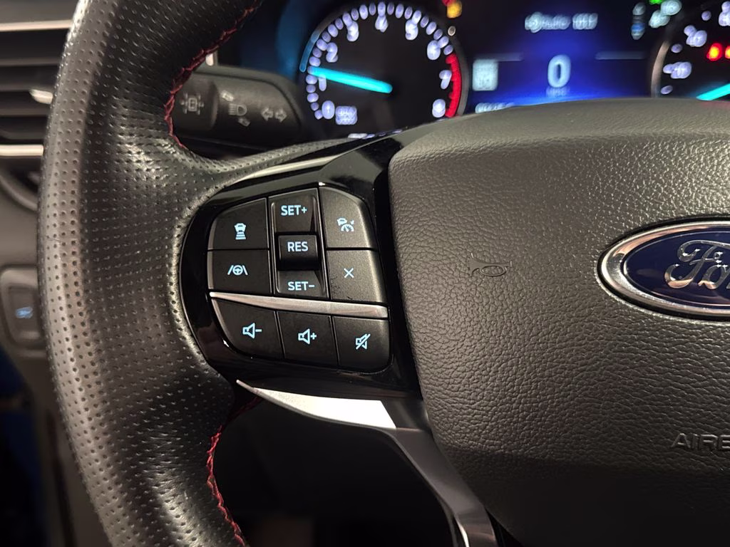 2022 Atlas Blue Metallic Ford Explorer ST-Line RWD SUV