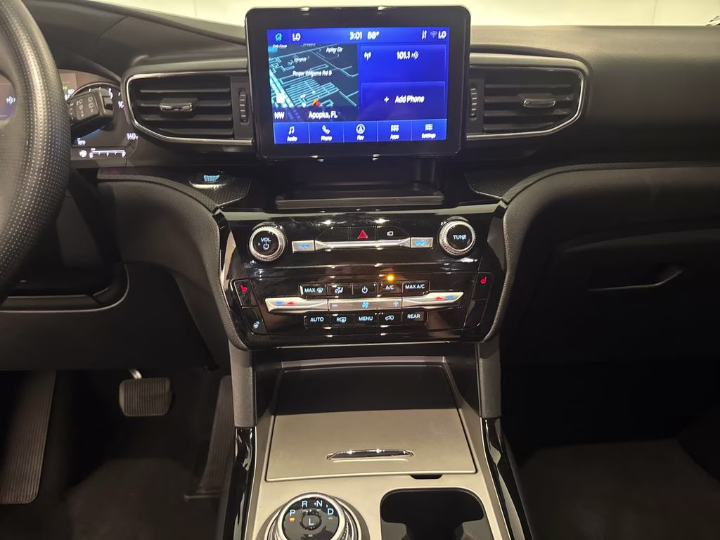 2022 Atlas Blue Metallic Ford Explorer ST-Line RWD SUV