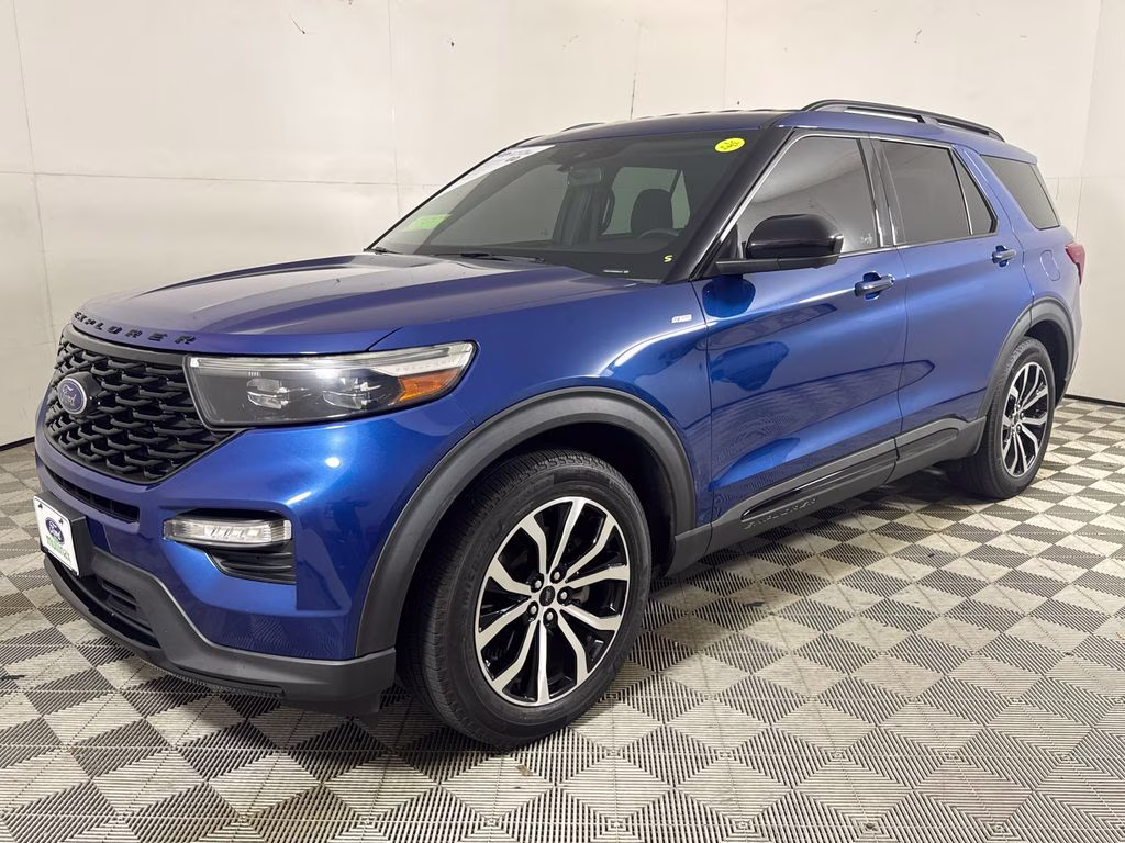 2022 Atlas Blue Metallic Ford Explorer ST-Line RWD SUV