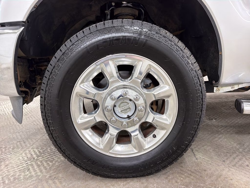 2016 Ingot Silver Metallic Ford Super Duty F-250 SRW Lariat 4X4 Truck
