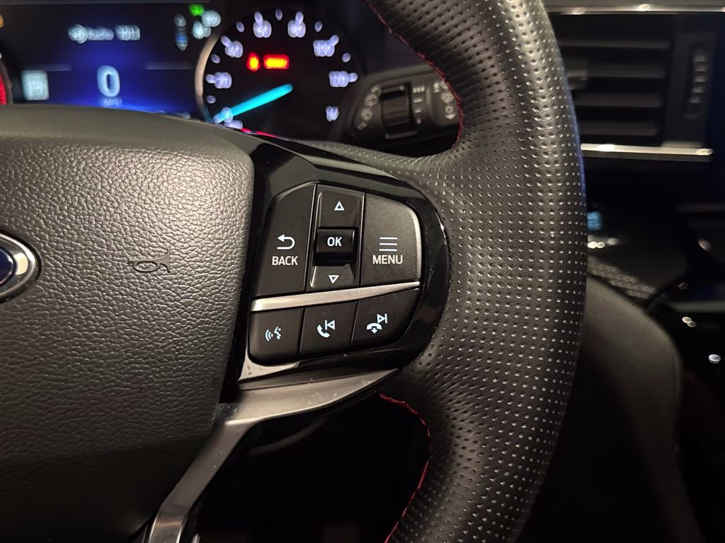 2022 Blue Metallic Ford Explorer ST-Line RWD SUV