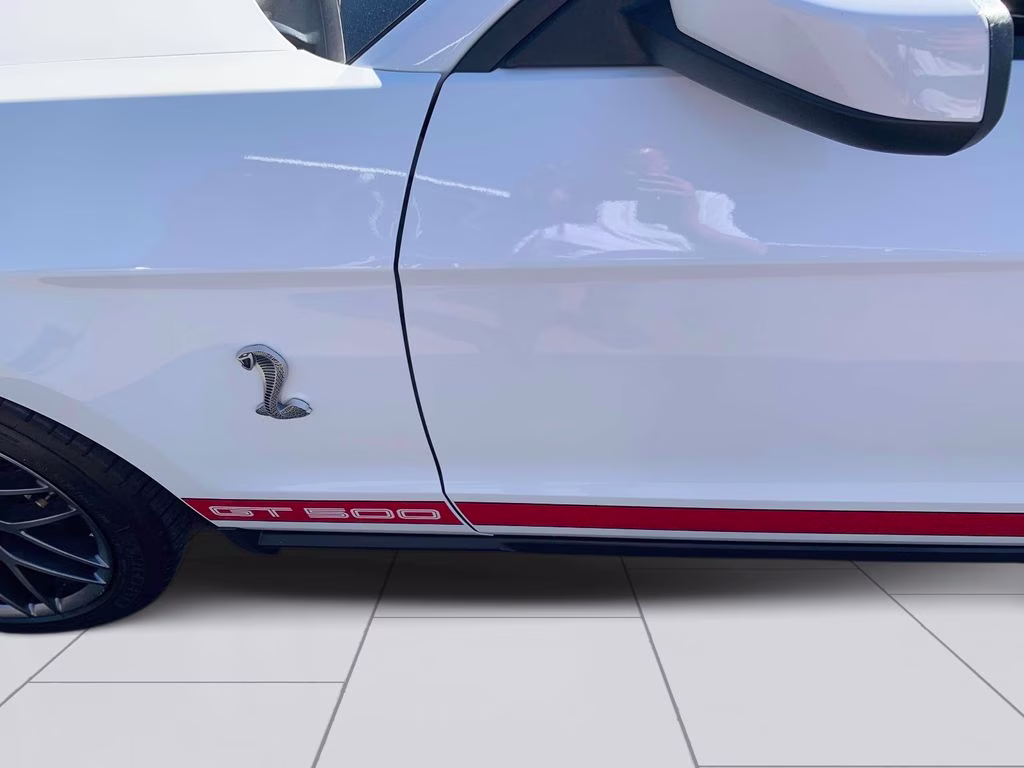 2011 Performance White Ford Mustang Shelby GT500 RWD Coupe