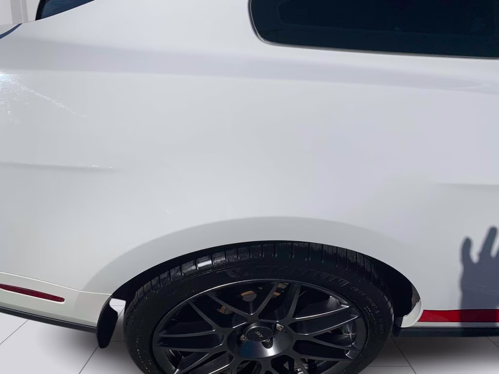 2011 Performance White Ford Mustang Shelby GT500 RWD Coupe