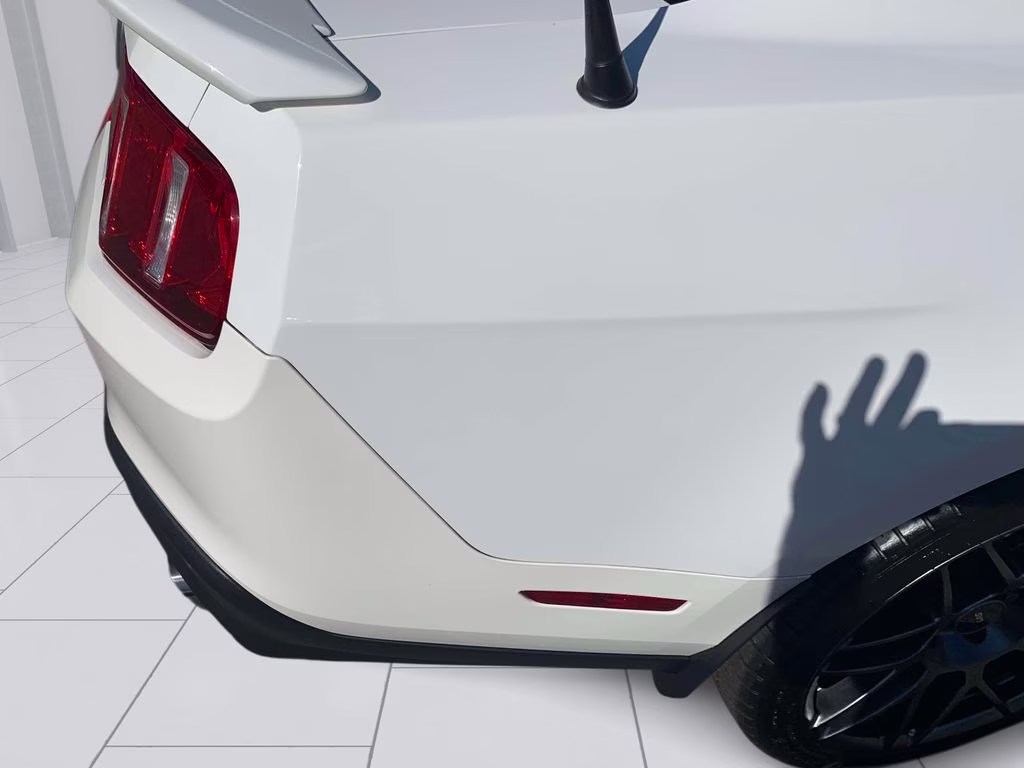 2011 Performance White Ford Mustang Shelby GT500 RWD Coupe