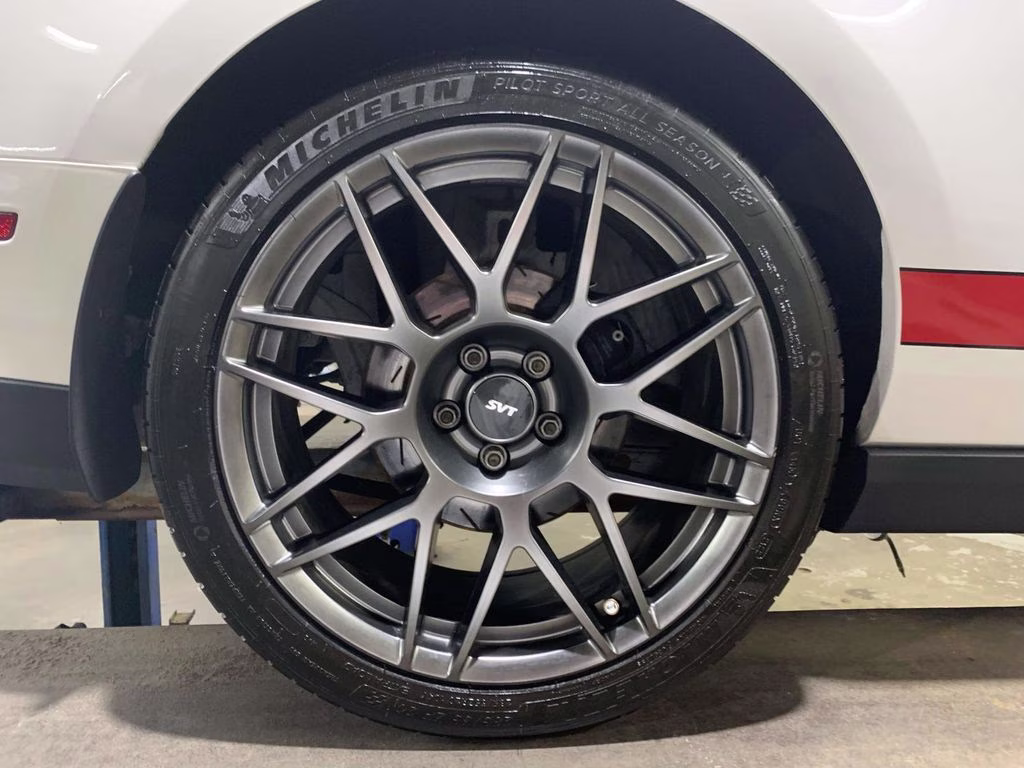 2011 Performance White Ford Mustang Shelby GT500 RWD Coupe