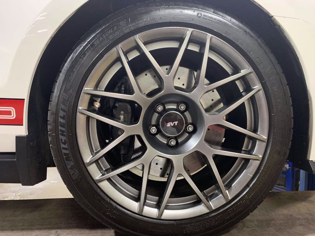 2011 Performance White Ford Mustang Shelby GT500 RWD Coupe