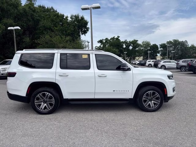 2023 Bright White Clearcoat Jeep Wagoneer 4X4 SUV