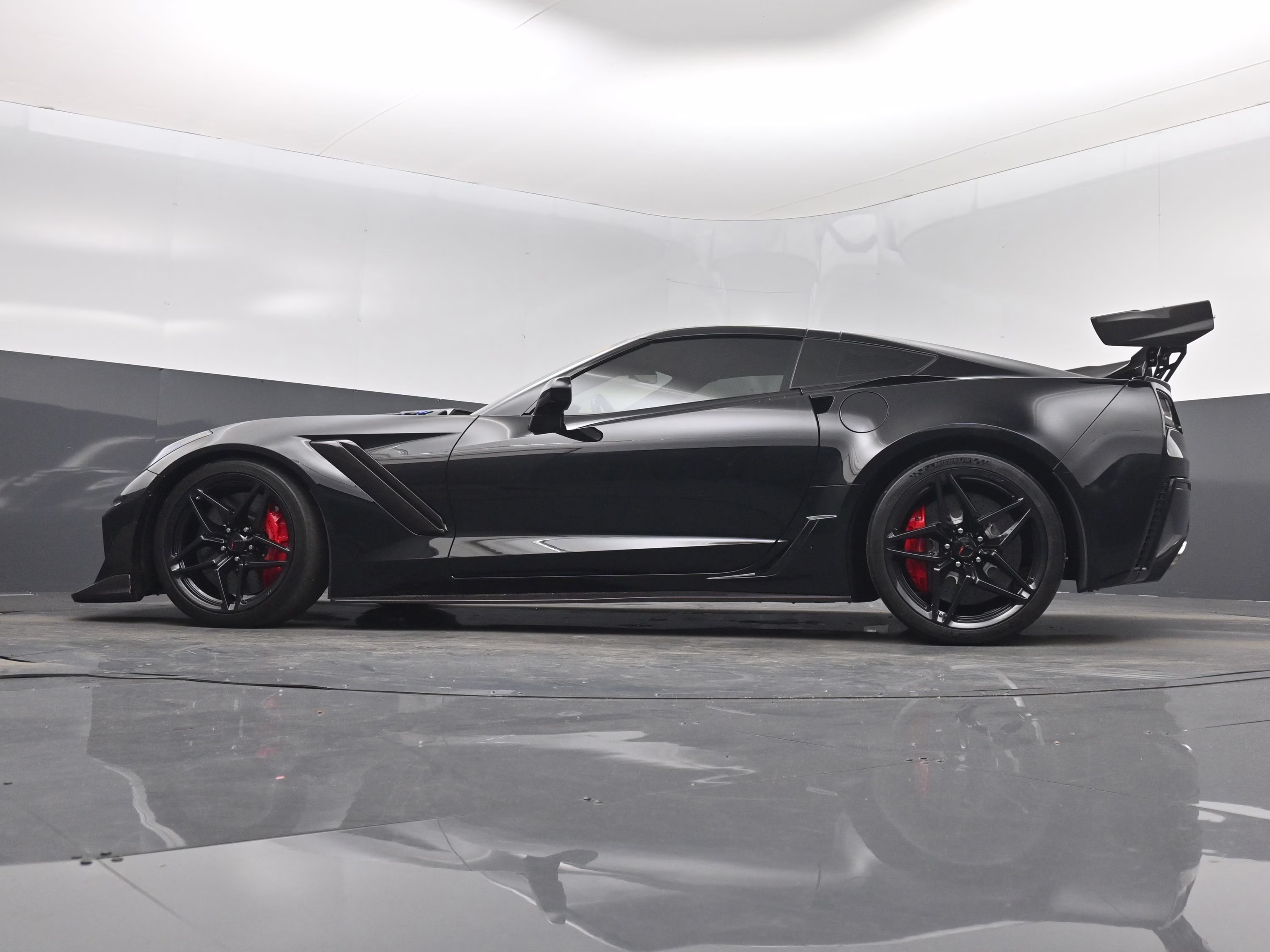 2019 Black Chevrolet Corvette ZR1 RWD Coupe