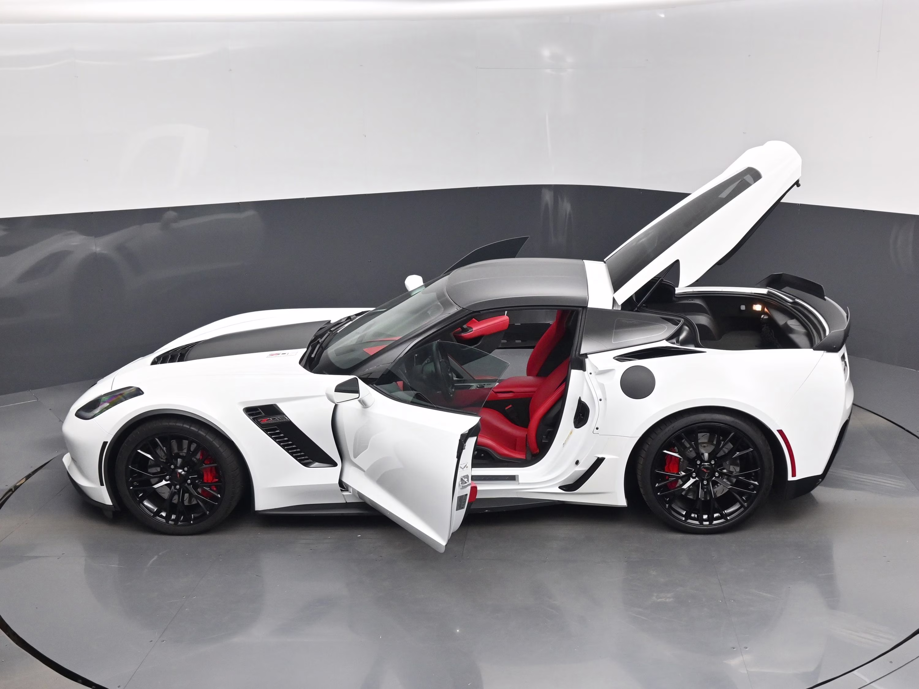 2016 Arctic White Chevrolet Corvette Z06 RWD Coupe