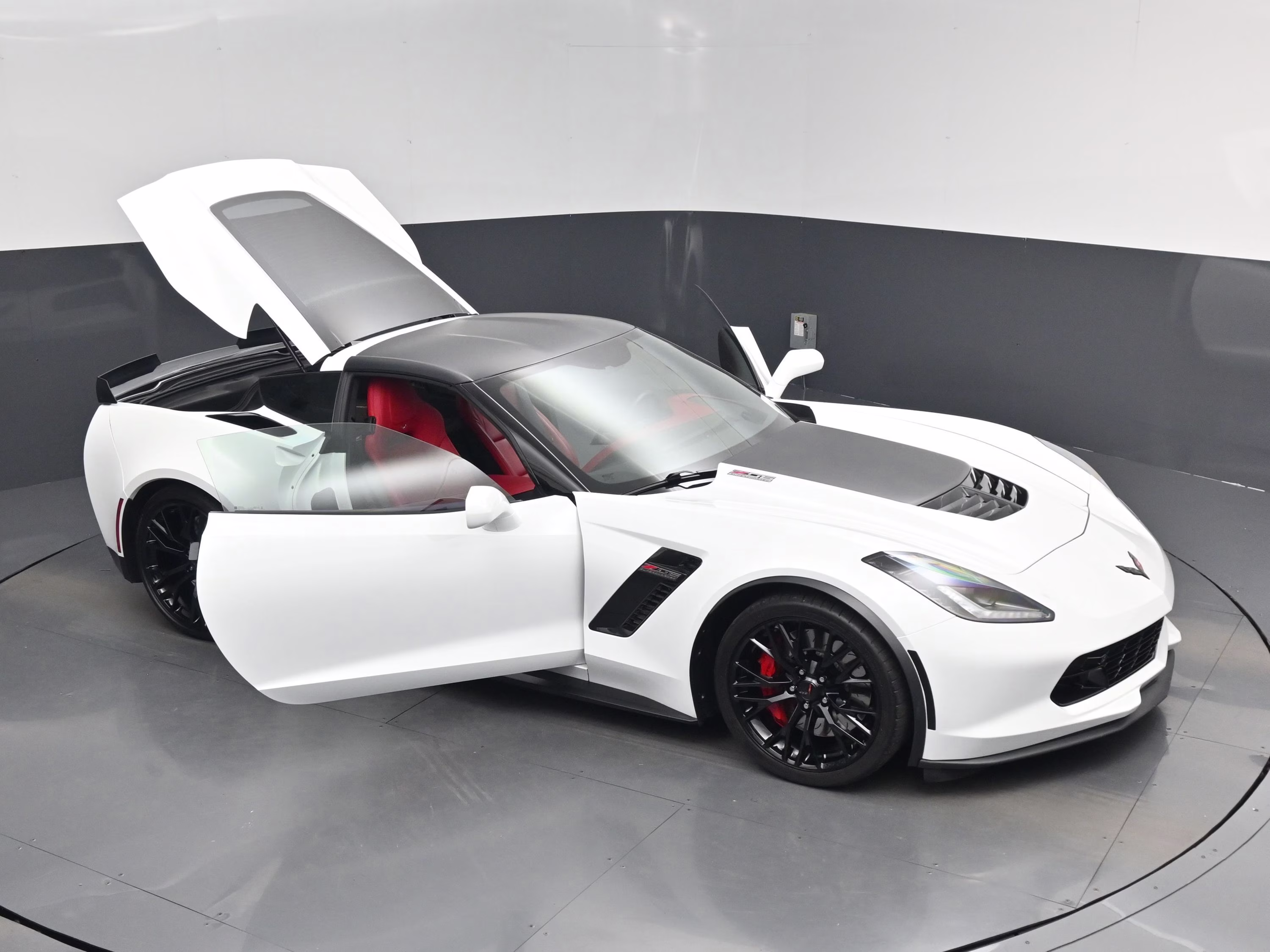 2016 Arctic White Chevrolet Corvette Z06 RWD Coupe