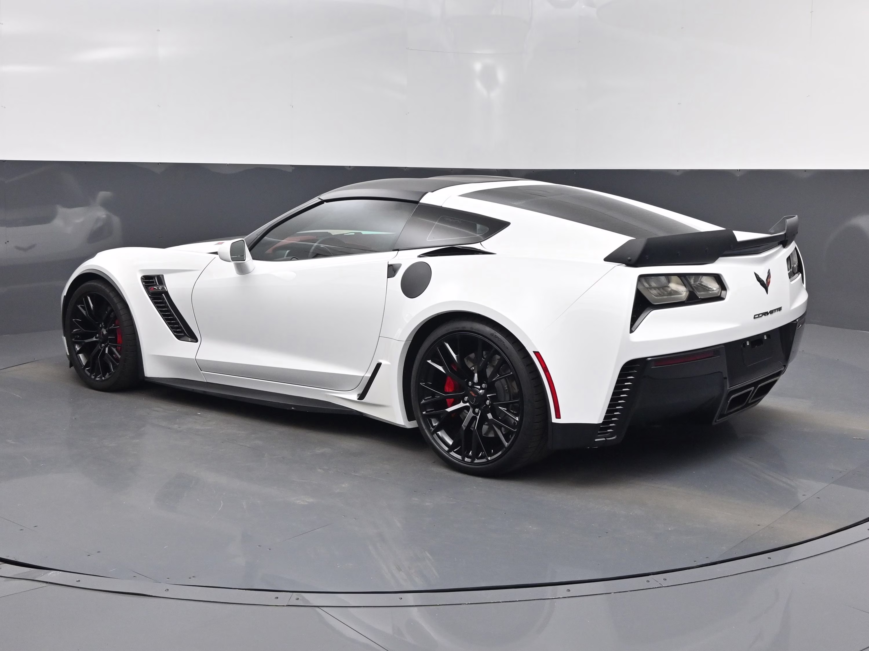 2016 Arctic White Chevrolet Corvette Z06 RWD Coupe