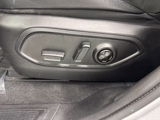 2023 Silver Zynith Jeep Grand Cherokee Altitude X 4X4 SUV