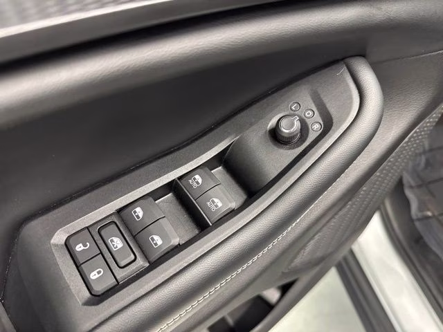 2023 Silver Zynith Jeep Grand Cherokee Altitude X 4X4 SUV