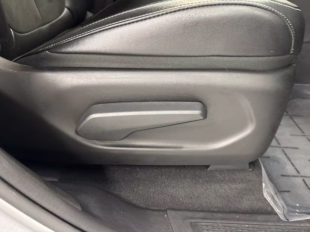 2023 Silver Zynith Jeep Grand Cherokee Altitude X 4X4 SUV