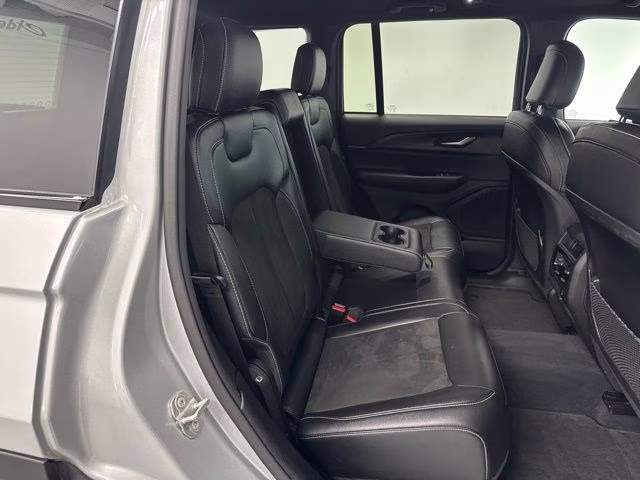 2023 Silver Zynith Jeep Grand Cherokee Altitude X 4X4 SUV