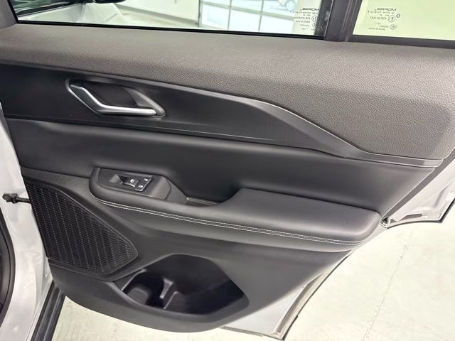 2023 Silver Zynith Jeep Grand Cherokee Altitude X 4X4 SUV