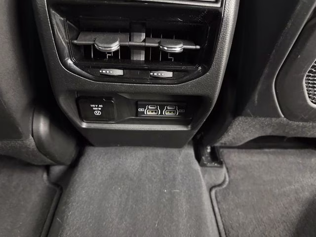 2023 Silver Zynith Jeep Grand Cherokee Altitude X 4X4 SUV