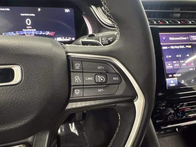 2023 Silver Zynith Jeep Grand Cherokee Altitude X 4X4 SUV