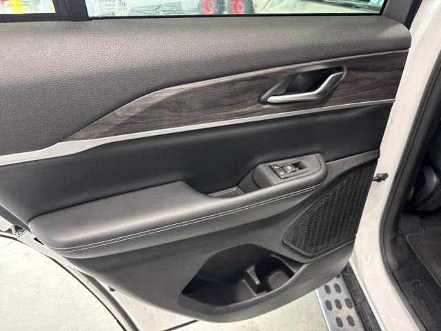 2023 Bright White Clearcoat Jeep Grand Cherokee Limited 4X4 SUV