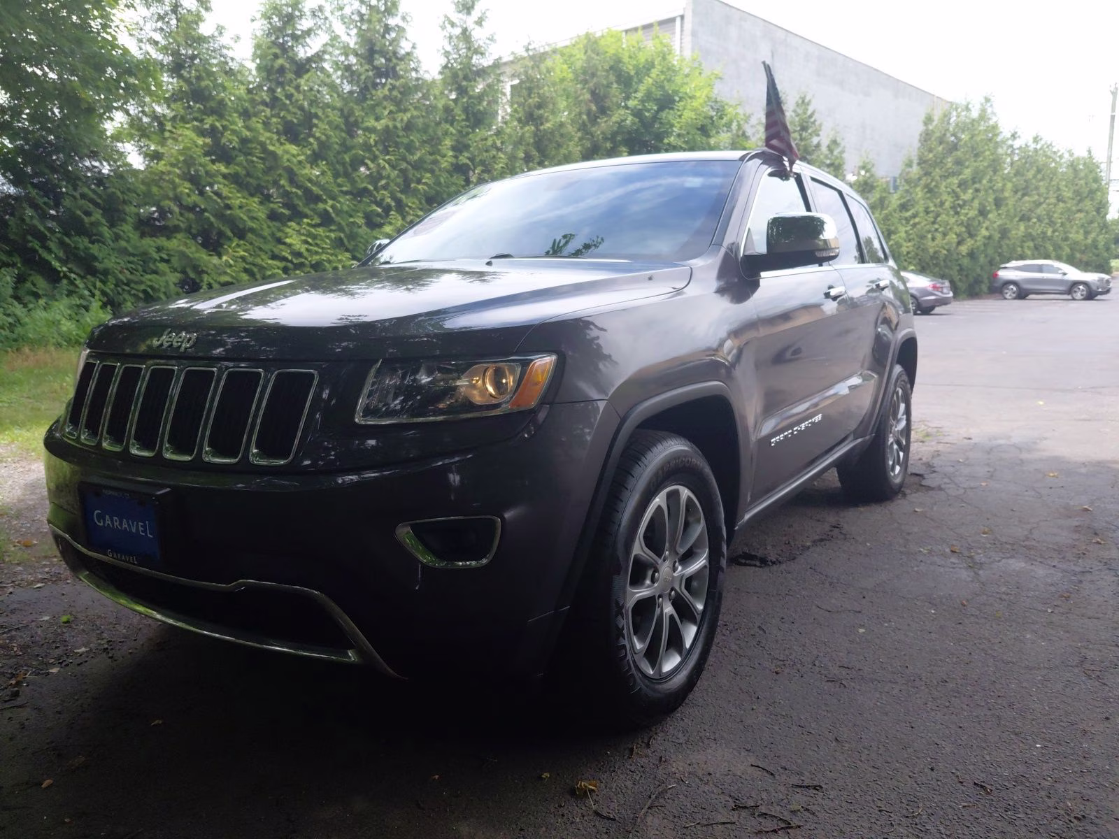 2016 Granite Crystal Metallic Clearcoat Jeep Grand Cherokee Limited 4X4 SUV