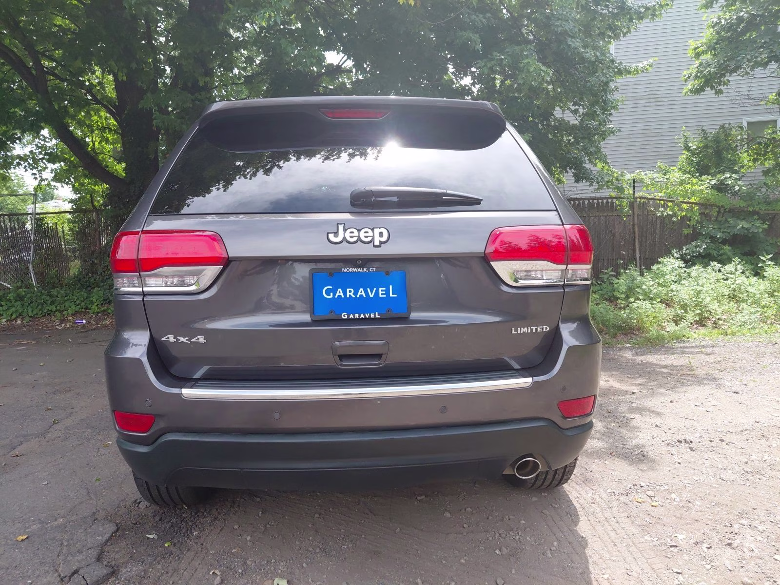 2016 Granite Crystal Metallic Clearcoat Jeep Grand Cherokee Limited 4X4 SUV