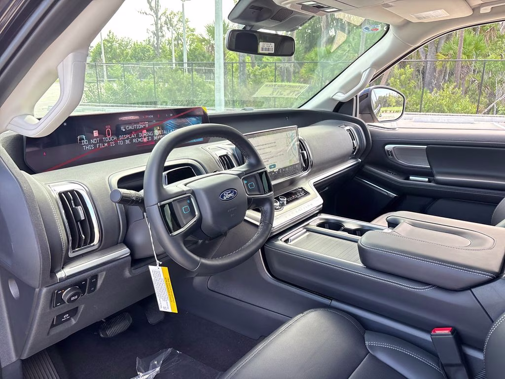 2026 Agate Black Metallic Ford Expedition Max Platinum 4X4 SUV