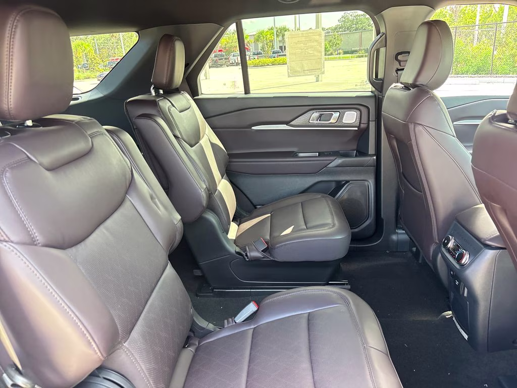 2026 Space White Metallic Ford Explorer Platinum RWD SUV