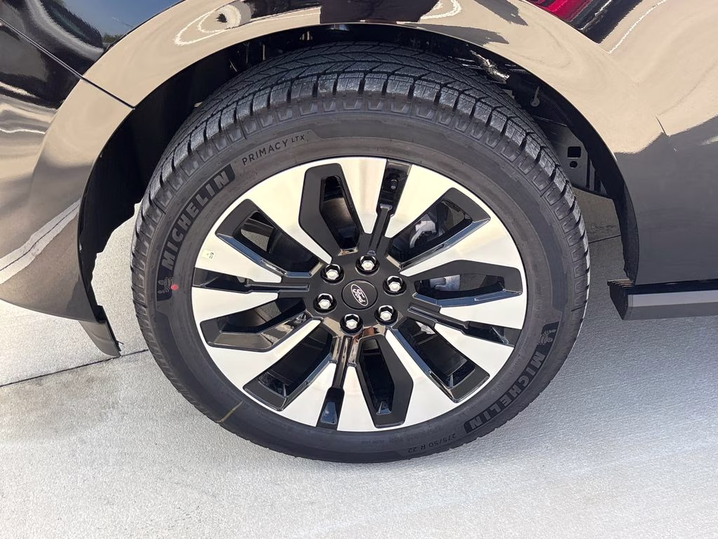 2026 Agate Black Metallic Ford Expedition Max Platinum 4X4 SUV