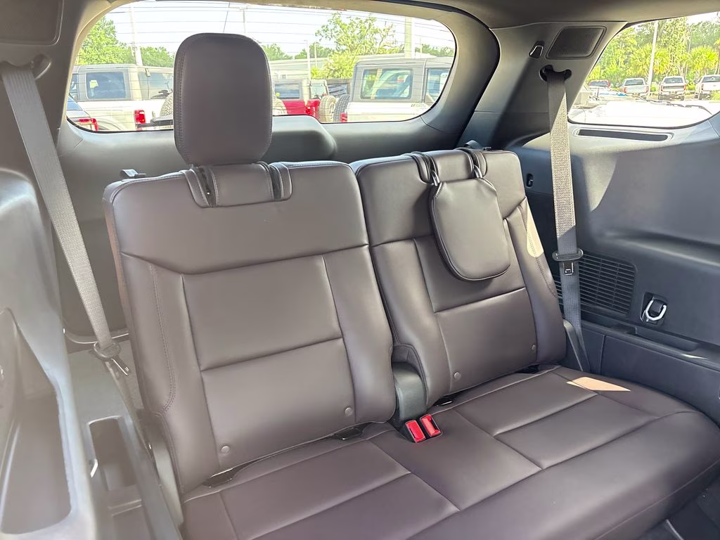 2026 Space White Metallic Ford Explorer Platinum RWD SUV
