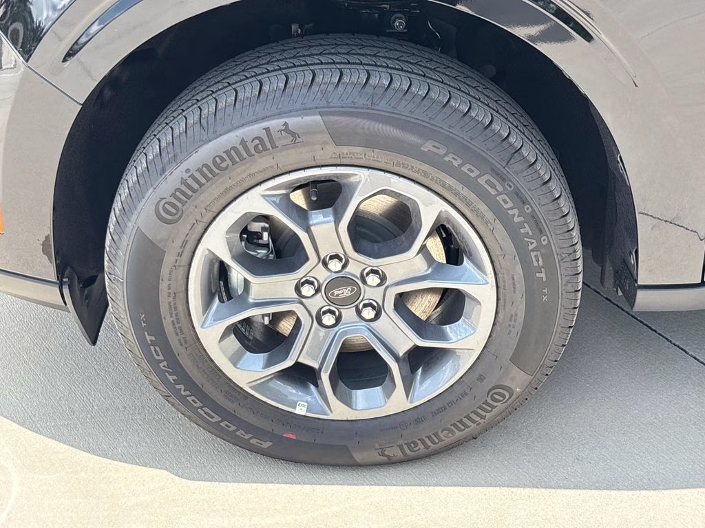 2026 Shadow Black Ford Maverick XLT FWD Truck