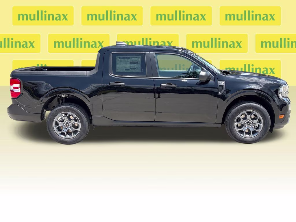 2026 Shadow Black Ford Maverick XLT FWD Truck