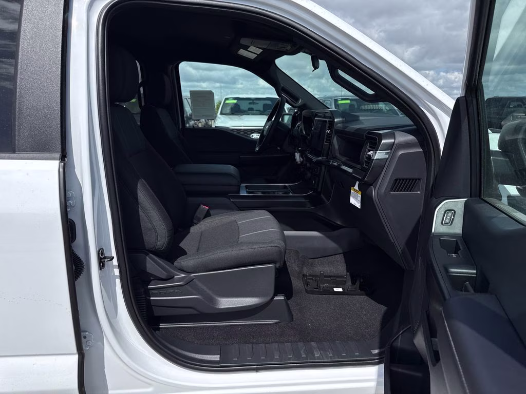2026 Oxford White Ford F-150 STX 4X4 Truck