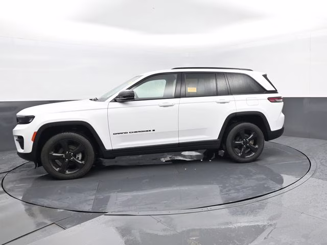 2023 Bright White Clearcoat Jeep Grand Cherokee Altitude X 4X4 SUV